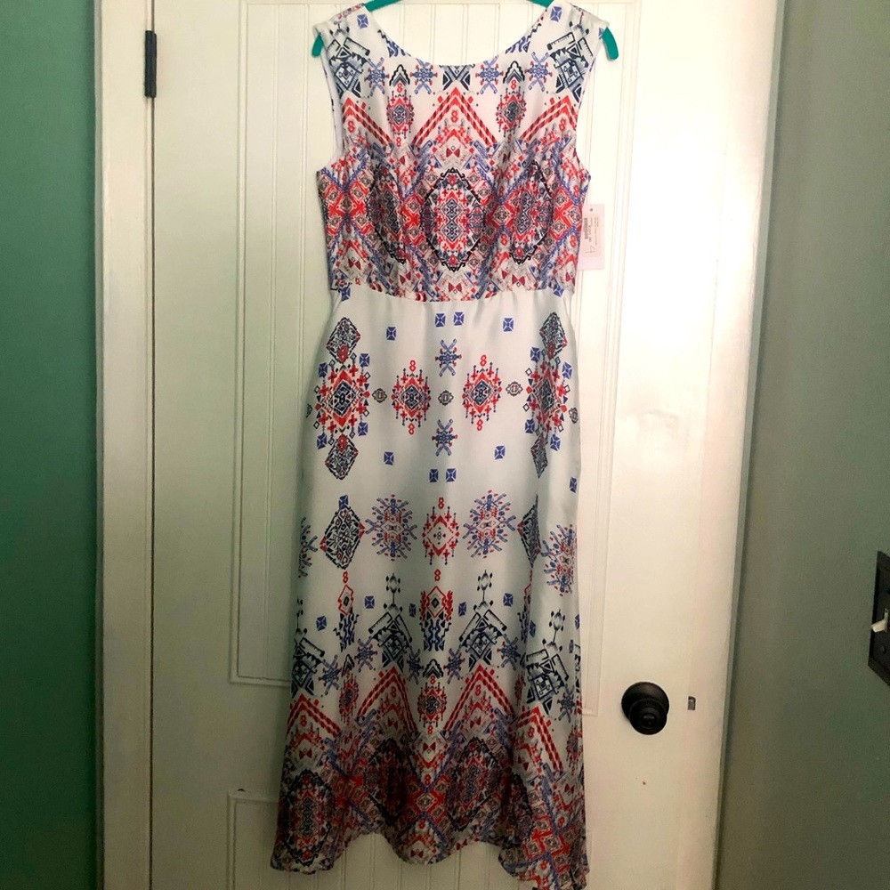 NWT midcalf dressy dress perfect condition.